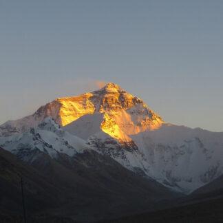 Extreme Vacation: Climb Mount Everest